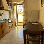 Ampio Trilocale Con Posto Auto Hébergement de vacances