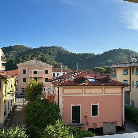 Ampio Trilocale Con Posto Auto Hébergement de vacances