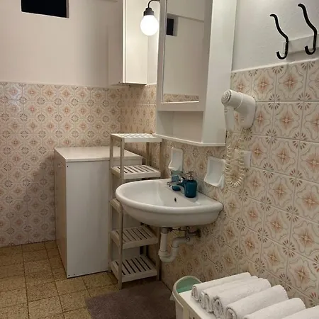 Ampio Trilocale Con Posto Auto Sestri Levante